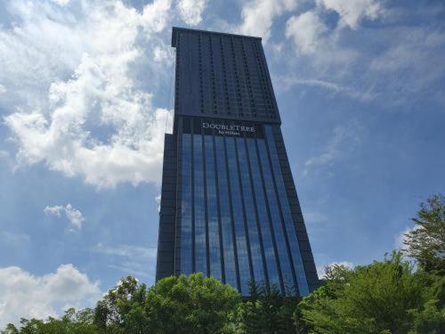 Sky Pool 4 Star Hotel Grade Stay In I-City 莎阿南 外观 照片